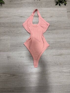 CHICME Pink Ribbed Cut Out Halter Bodysuit Size S
